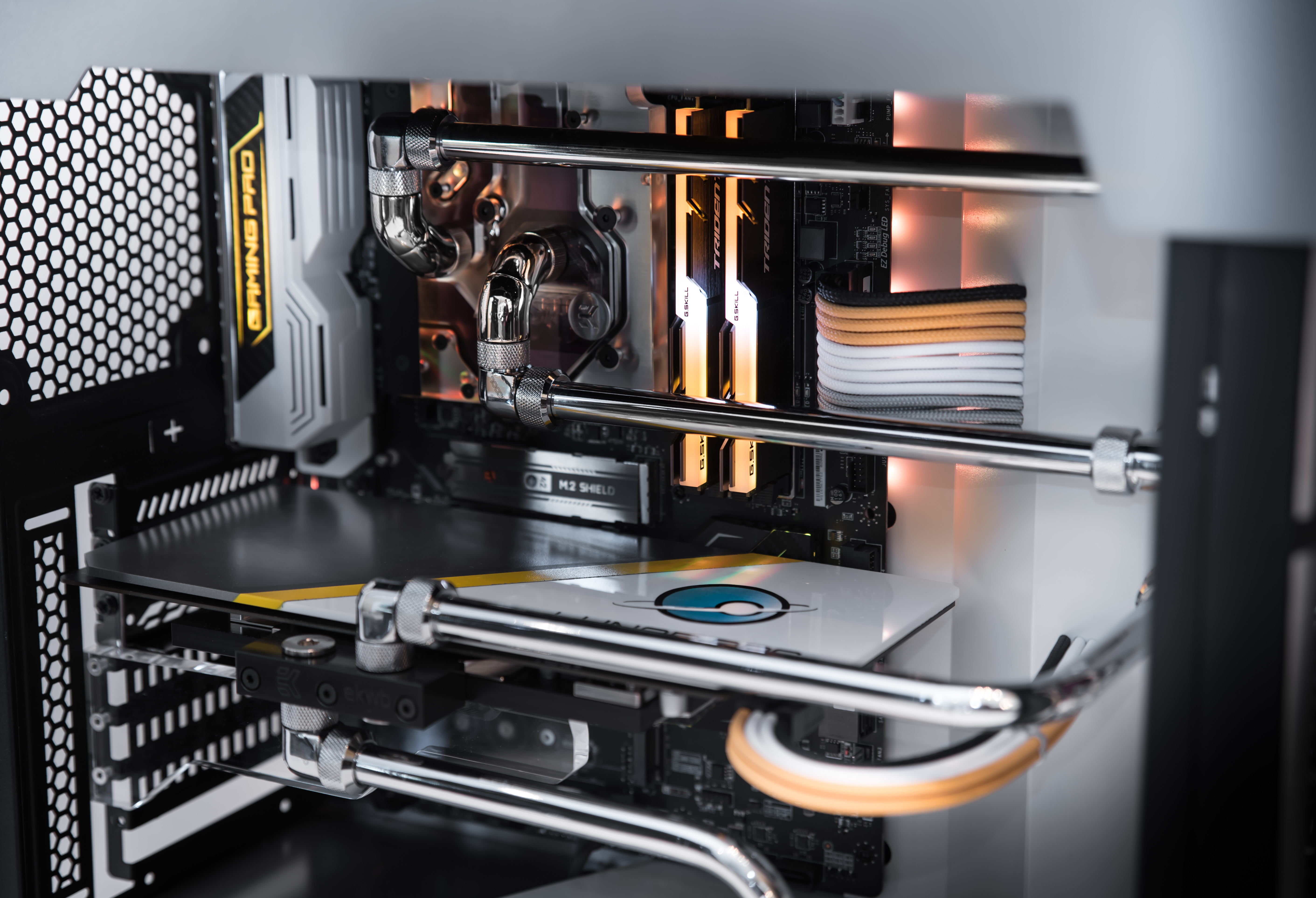 Water-Cooling with Hardline Tubing Guide: Brass and Carbon Fibre