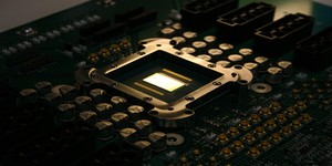 Intel slips on weaker than expected Q1 projections