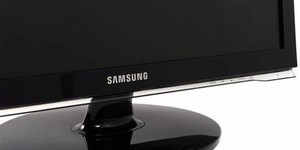 Samsung drops production of traditional LCD displays