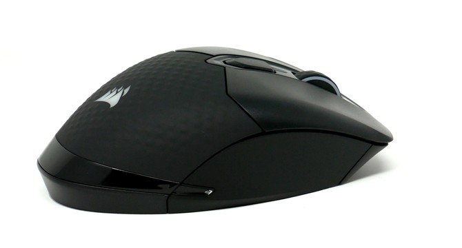 Global Competition: Win a Corsair Dark Core RGB Pro SE gaming mouse