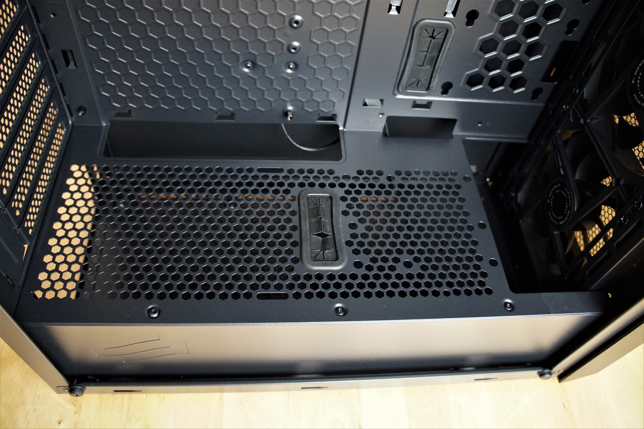SilentiumPC Regnum RG6V TG Case Review | bit-tech.net